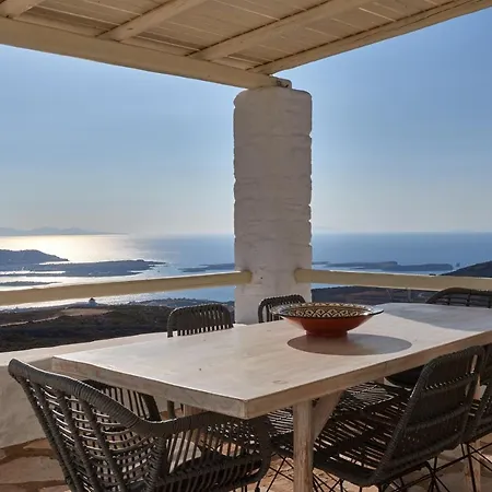 Villa Gal-paros! *