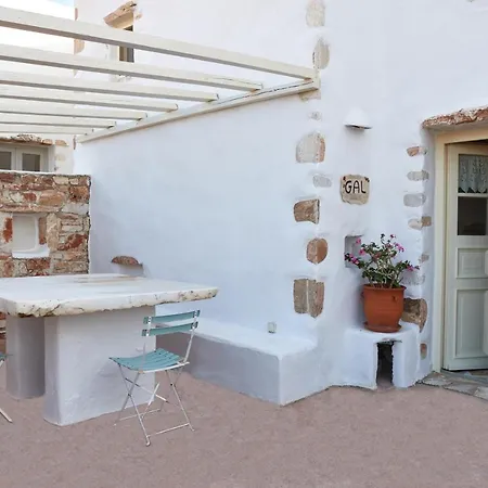 Gal-paros! Villa *
